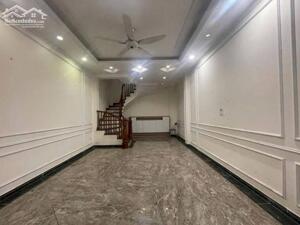 Bán nhà đường Võ Chí Công, Cầu Giấy 7 tầng, mặt tiền 4.3m, diện tích 35m2