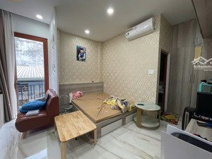 bán biệt thự khu bên sông 5pn 6wc dt 240m2 có thang máy giá rẻ đường số 25 hiệp bình chánh thủ đức