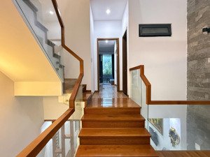 bán nhà 3 tầng đường nguyễn lữ sân ô tô 3pn 9 tỷ thương lượng