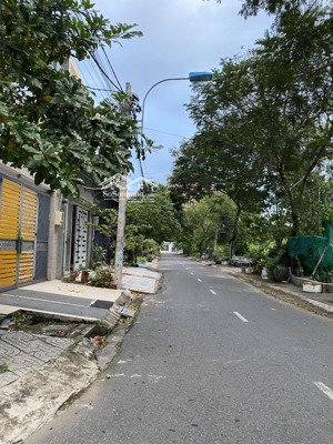đất 5m*20m ( view công viên ) kdc phú lợi p7 q8. mt đường 10m, giá : 4,68 tỷ . lh : 