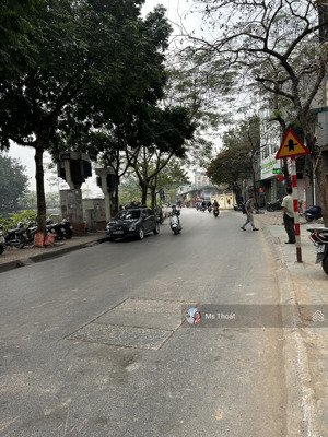 bán tòa văn phòng nguyễn khang cầu giấy 270m x 8t x mt 9m x nhỉnh 180 tỷ . kd đỉnh, lô góc