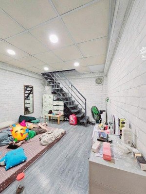 bán nhà mặt tiền phường nhiêu lộc (quận 3) tphcm, giá rẻ, khu kinh doanh,gần ga sài gòn