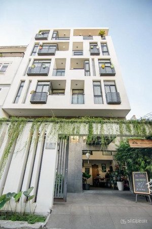 bán toà chdv hầm 7 tầng gần trường đại học hutech q. bt - (nh 7,3x30m) - hđt: 220tr/th - giá: 45 tỷ