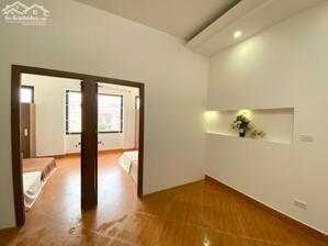 Cho thuê 2PN 1PK cực đẹp, cửa sổ thoáng giá rẻ Ngõ 191 Phạm Văn Đồng