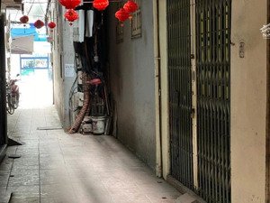 bán nhà riêng phố vọng, 9,7 tỷ, 35.5m2,5t, 4pn full nội thất thang máy tại đồng tâm, hbt