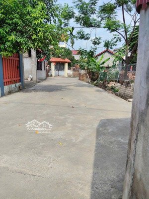 bán đất thôn dung hương gián bắc giang ( bắc ninh mới ) , 137m, ô tô tránh, gần trung tâm