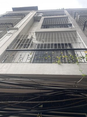ở cực sướng. mậu lương, kiến hưng, hà đông. 39m2, 4 tầng, mt 4m giá chỉ 5,75 tỷ. cách ô tô đỗ 30m.