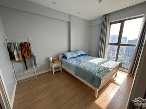 cần bán căn hộ millennium (74m2)- 6.5 tỷ ( view bitexco)- full nội thất- 