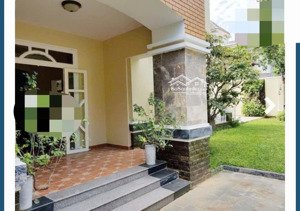bán gấp biệt thự 3 tầng ven sông cẩm lệ giảm hơn 3 tỷ giá chỉ 40tr/m²