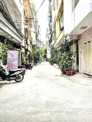 bán nhà tây sơn - nguyễn lương bằng, gần phố, 5 tầng, 40m, giá chỉ 8.18 tỷ trung tâm đống đa