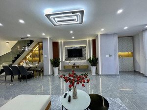 3ty4 căn duy nhất cmt8 - quận 10 gần cv lê thị riêng dt: 61m2, hẻm xe hơi, không bị lộ giới, shr