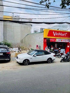 10,9 tỷ mặt tiền đường 18 khu bên sông hiệp bình chánh, tthủ đức gigamal 200 - diện tích: 100m2