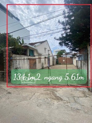 bán đất 132 m2, ngang 5.61 m- hẻm bắc sơn , cách biển 450m. cách chợ vĩnh hải 250m, giá bán 7.2 tỷ