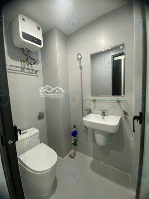 bán ccmn sát vách đh thương mại - 15m ô tô tránh - dòng tiền 1000 tr/năm - chỉ nhỉnh 200 tr/m