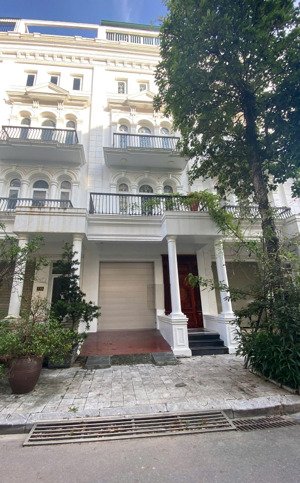 cho thuê nhà kđt louis city - đại mỗ. dt 80m2, 5 tầng thang máy, full điều hòa. ô tô đỗ thoải mái