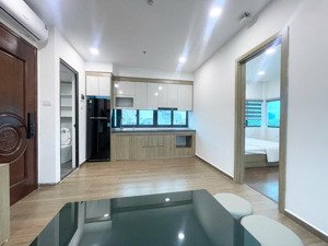 ccmn lạc long quân view hồ tây - tòa nhà mới koong, full nội thất - chỉ cách phố 15m!8t thang máy