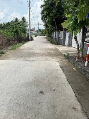 cần bán mãnh đất 210m ngang 7m lộ oto, phước khánh- nhơn trạch giá 1tỷ230triệu lh 