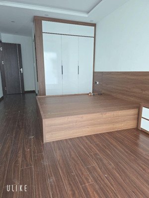 bán nhà ngọc lâm 38m,3 ngủ,phun nội thất,mới tinh,chỉ 7.55 tỷ