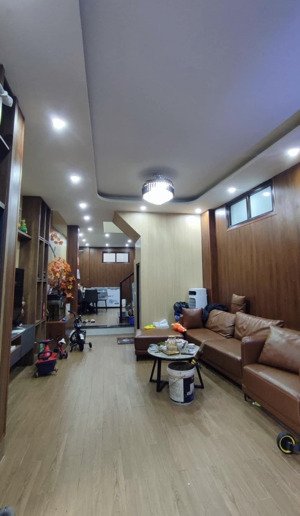 bán nhà nguyên căn sát tân mai- ba gác tránh, ở ngay- 46m2- 7 tỷ 86