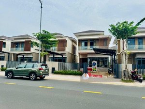 chỉ cần trả trước 30% 1.9tỷ sở hữu ngay căn biệt thự đơn lập 250m2 kđt suncasa trung tâm vsip 2