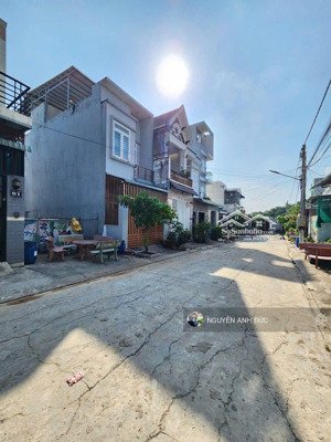 đất đẹp ngay liên huyện - tiện xây nhà ở. khu dân trí. chỉ 2.5 tỉ. kdc hố lang.lh 