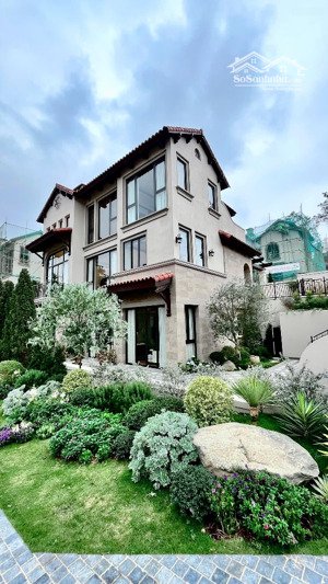 cần tiền bán gấp căn đơn lập thanh xuan valley 3 mặt sân vườn thoáng chỉ 25 tỷ