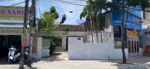 bán biệt thự cũ sân vườn mặt tiền 196,5m2 đường lê hồng phong, nha trang