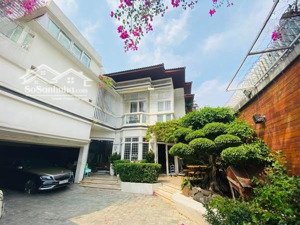 cực phầm!! biệt thự đường 179 phường tân phú, dt khủng 865m2 có hồ bơi, hồ cá, gara ô tô giá 39 tỷ