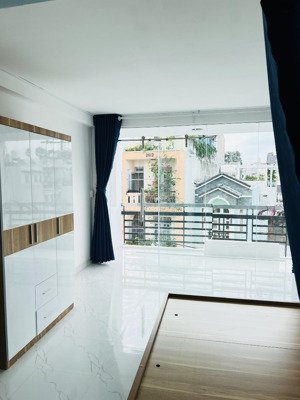 studio ban công cực xịn gần sân golf tân sơn nhất, emart phan huy ích