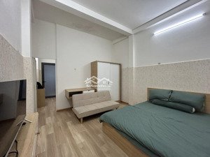 căn hộ tách bếp full tiện nghi 33m2 - khu an ninh cao - cam kết như ảnh - gần công viên tao đàn q3