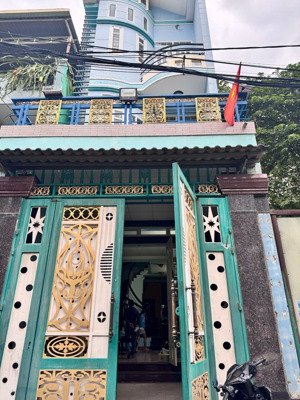 cho thuê nr 200m2, 18 triệu, 4pn, 4wc ở linh trung, thủ đức, hcm, giá ưu đãi