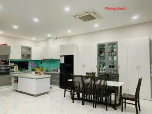 nhà mặt phố bán gấp tại tân hưng, 22,5 tỷ, 119,9m2, 5pn, 5wc