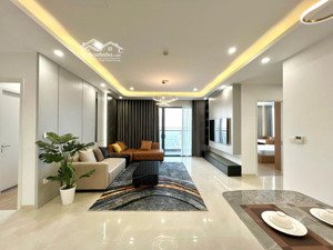 hot: cho thuê căn hộ discovery - 200m2, 4 pn, 2 vệ sinh, full mới, giá 36tr. lh: 