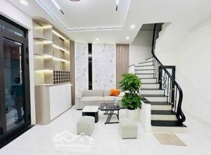 bán nhà ngõ minh khai hai bà trưng. nhà 5 tầng lô góc 35 m giá 8,35tỷ