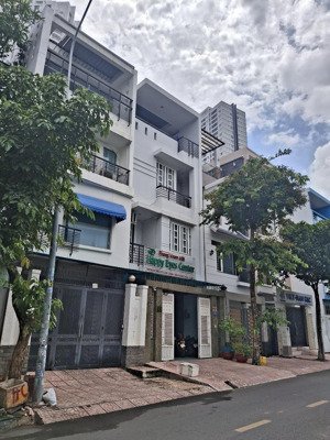 cần cho thuê nhà nguyên căn giá chỉ 30tr tại khu him lam, q7