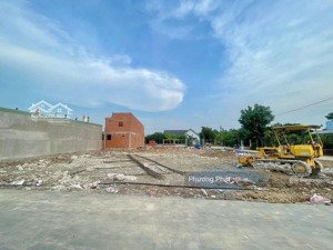 bán gấp 2 lô liền kề thuận tiện xây biệt thự view giáp sông đồng nai, sổ hồng riêng sẵn thổ cư 100%