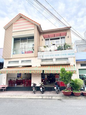hot-bán biệt thự mặt tiền 1 trệt 1 lầu đường nguyễn an ninh vào 20m,đường rộng 30m, 10x20=200m2,5pn