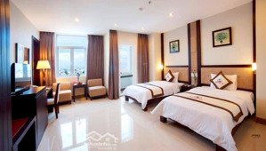 bán gấp nhà mặt phố huế.xây sẵn 11 tầng.dt:190m2,mt:11m.có hầm,vị trí đẹp.giá chào 116 tỷ.