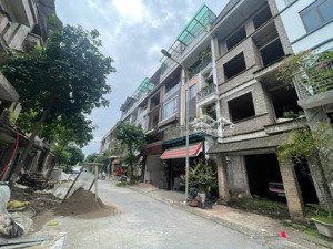 bán căn liền kề lộc ninh - trung tâm chúc sơn, phường chương mỹ_giá rẻ đầu tư
