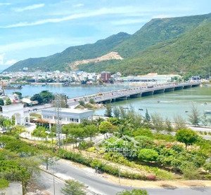 ccu01 căn 3 pn ban công đông nam tầng cao giá bán 3,4 tỉ