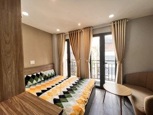 phòng mới full nội thất ban công 40m2 ngay hoa mai, phú nhuận