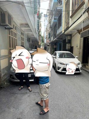 bán nhà cầu giấy, 9 tỷ, 37.1 m2, 4 tầng, phân lô, ô tô đỗ cổng.