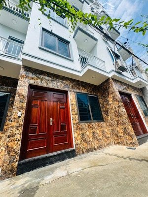chỉ 5,3 tỷ có ngay nhà đẹp mới kính koong - phường thượng cát 36m2 - 5 tầng- mt 4,3 m / giá 5,3 tỷ