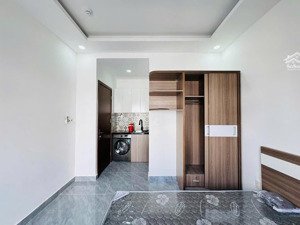 cho thuê phòng ban công thoáng mát gần cảng cát lái, citi soho, phố đông village mới 100%