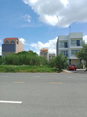 bán đất dự án phú nhuận 2 mặt tiền đường trương văn bang 269,8m2=14,2x19m giá bán 330tr/m2