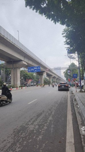 chủ cần bán gấp nhà mặt phố quang trung - vỉa hè rộng - kinh doanh đỉnh cao