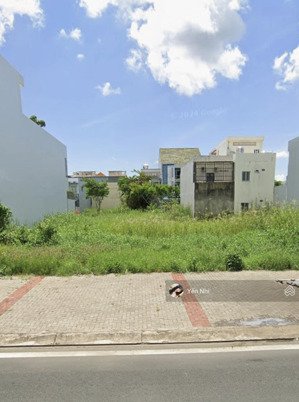 cần bán đất mt trần nguyên hãn, phường 9, cà mau. giá 500tr/120m2,shr