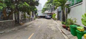 hạ giá bán gấp lô đất hiếm ngay the vista quận 2, dt 60m2, xây dựng cao tầng giá bán 10,6 tỷ tl