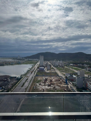 bán gấp icon 2n2vs view biển tuần châu -2ty9xx liên hệ e nguyệt