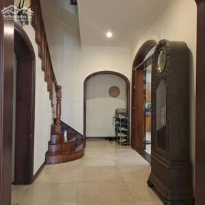 Bán nhà mặt phố Yên Phụ 72m2 vỉa hè rộng 2 thoáng nở hậu 36 tỷ